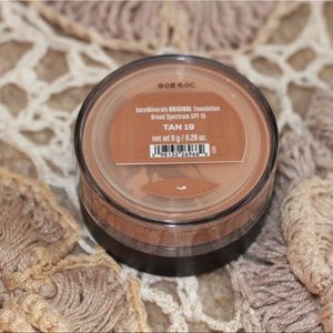 New BAREMINERALS Original Foundation 19